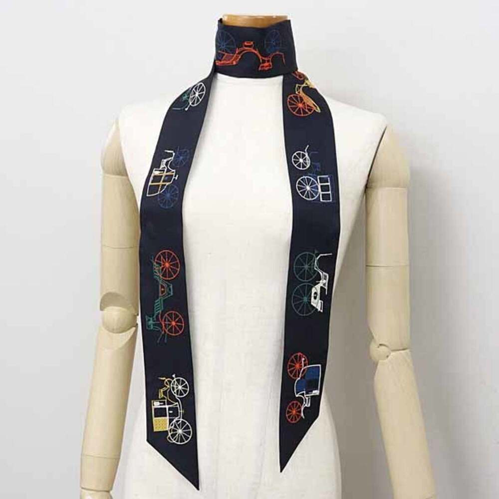 HERMES Black Silk Scarf - Picture 6 of 6